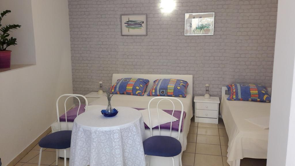 Guesthouse Ivan 斯克拉丁 外观 照片